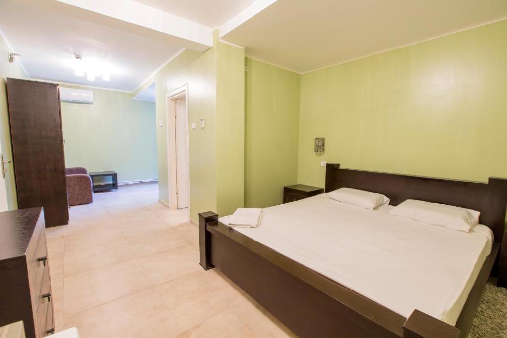 Laguardia Hotel Tel Aviv Esterno foto