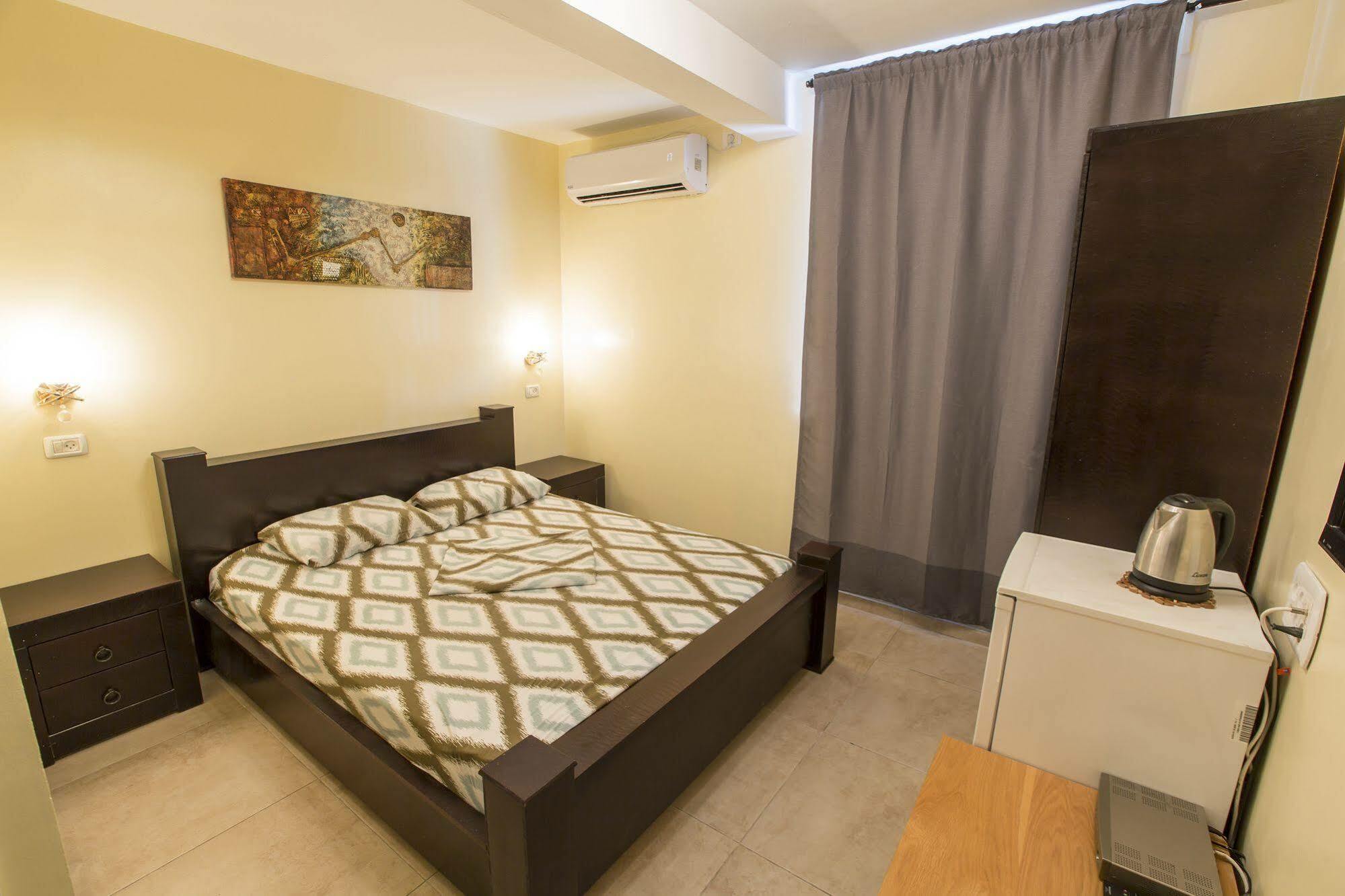 Laguardia Hotel Tel Aviv Esterno foto